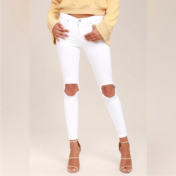 Free People Denim - VGUC Free People High Rise Busted Knees White Distressed Skinny Jeans Size 29
